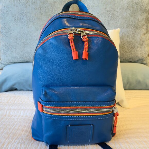 Coach Academy Backpack - Picture 4 of 16